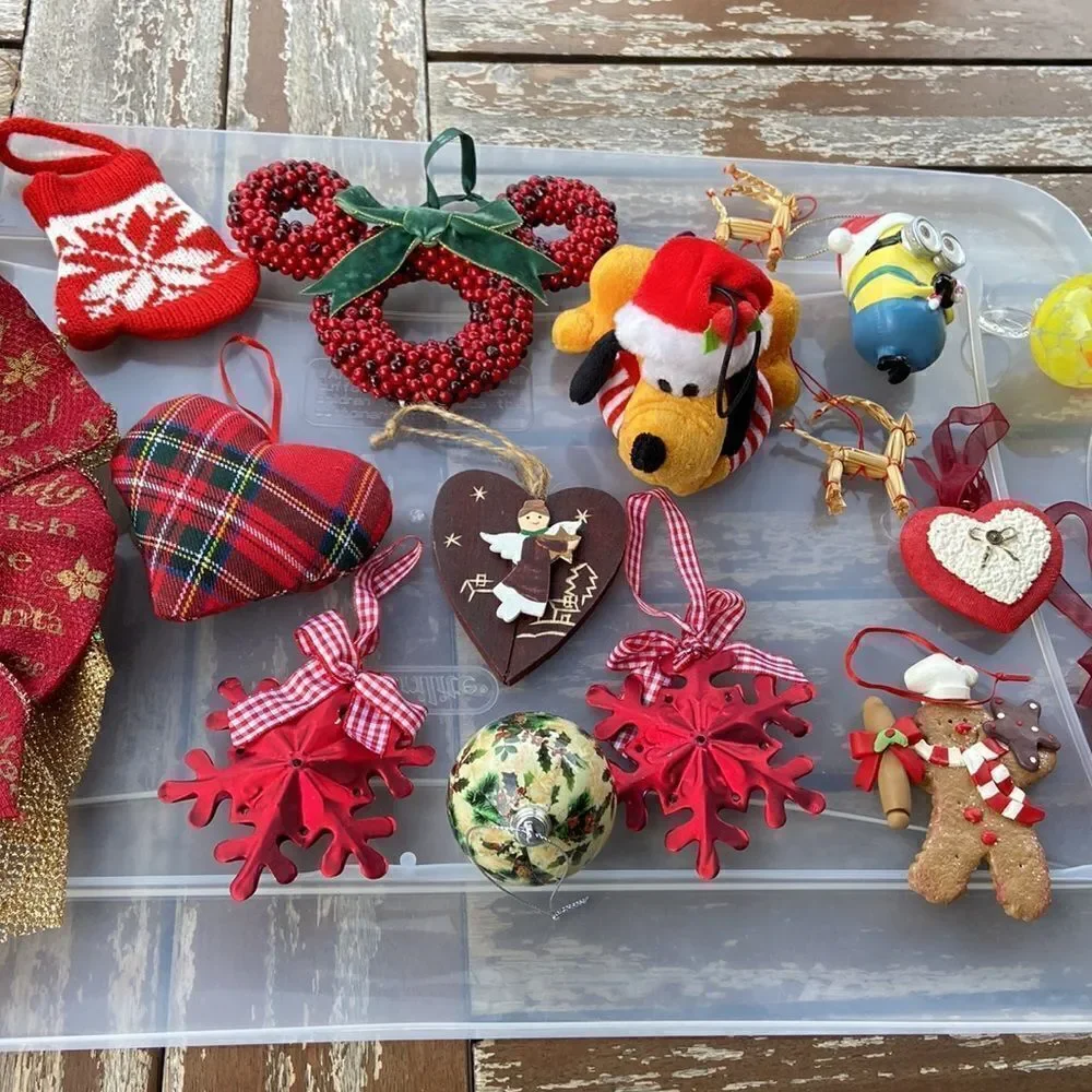 Xmas decor excellent condition bundle of 17 pieces